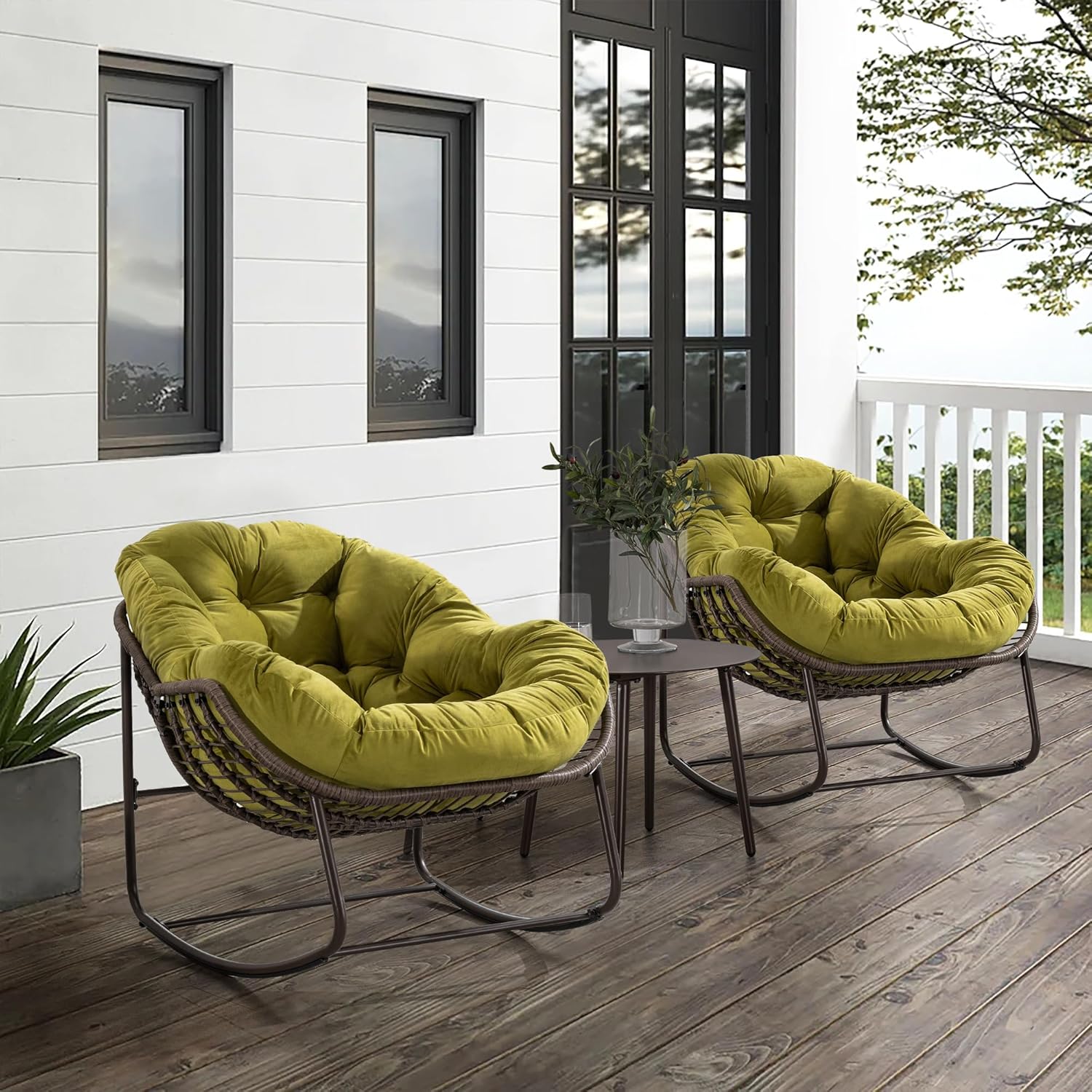 Sedia a dondolo da esterno in rattan imbottito per veranda, soggiorno, terrazza, giardino, verde oliva